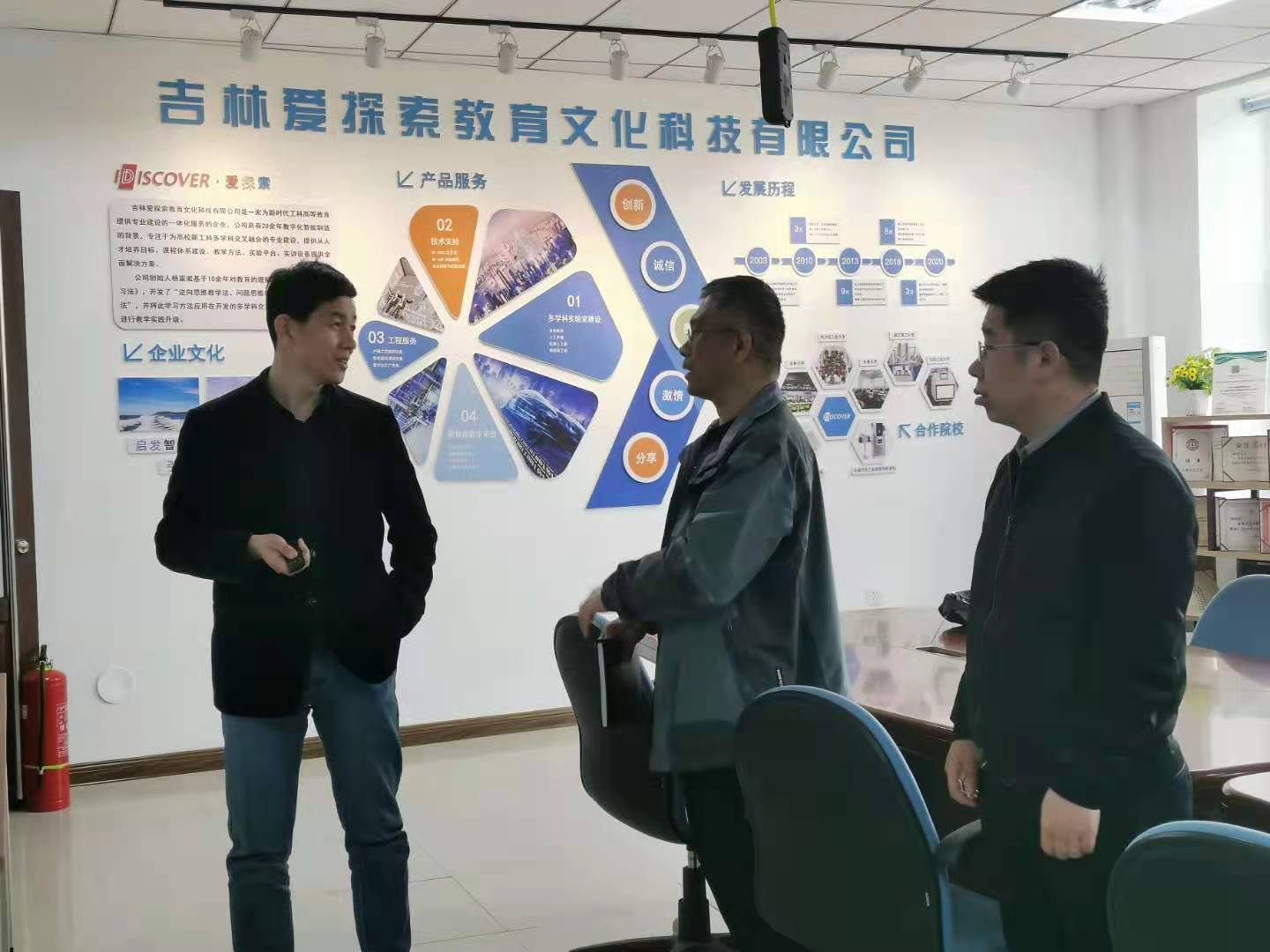 608a3f55542b1.jpg 64a39b33bdea8aa37a4d8687fc16ff8.jpg